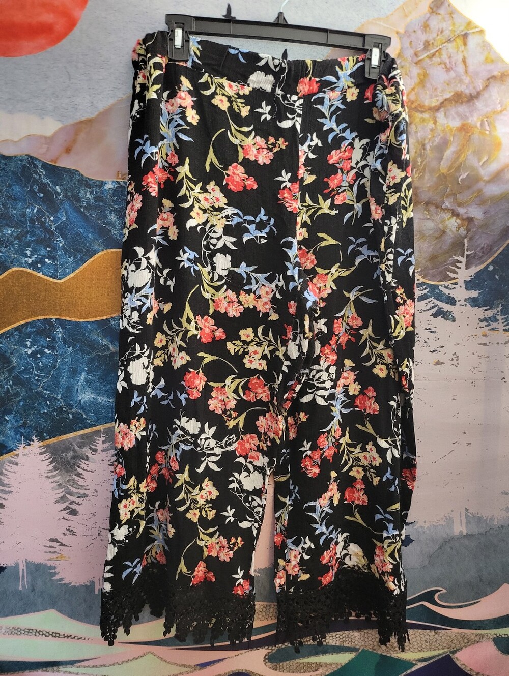 NWOT! Robert Louis Black Floral PANT with Blue & Yellow Accents.